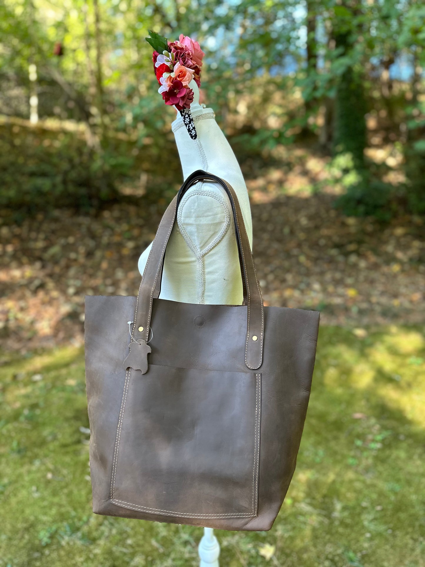 BETTY AN ESPRESSO TOTE BAG